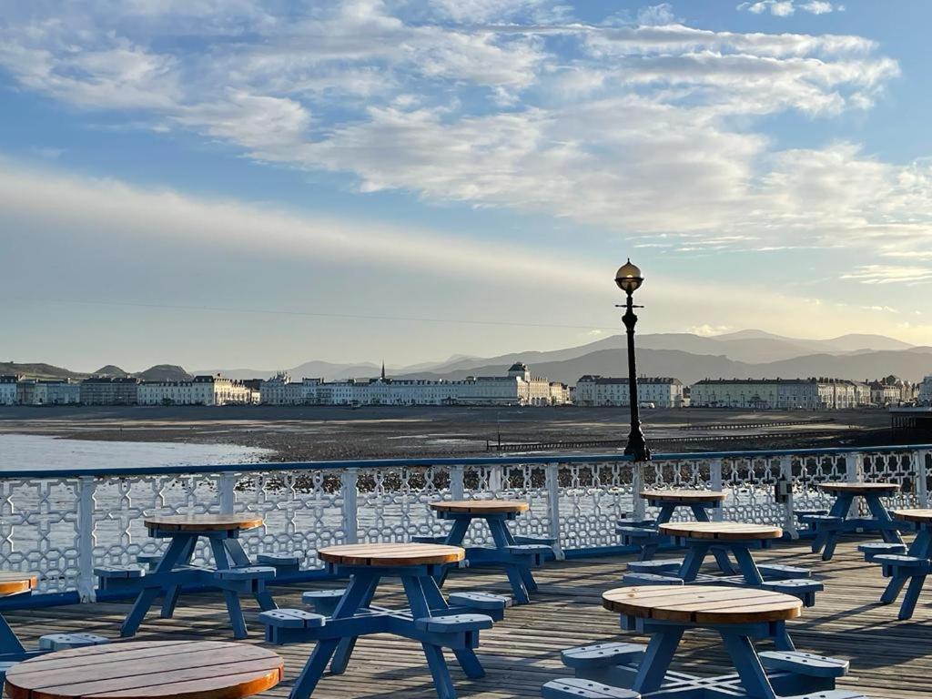 Glan Y Mor Hotel (Adults Only) Llandudno Exteriör bild